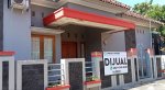 (BWI A.345) Dijual Rumah di Jl.Candi Jawi No.27,Kel.Tamanbaru Kec.Banyuwangi Jl.Candi Jawi No.27,Kel.Tamanbaru Kec.Banyuwangi Di Jual Rumah di Jl.Candi Jawi No.27,Kel.Tamanbaru Kec.Banyuwangi

Lokasi Sangat Strategis Dekat Dengan Kota

Lingkuan Nyaman Dan Omahku Properti